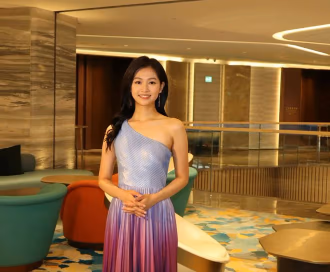TVB97後小花重回長發!入行3年拍15套劇!被男狂粉曬素顏照差別大?