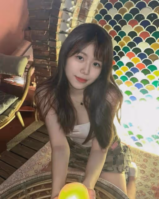 TVB純情女星演視帝女兒直呼緊張,被指豬膽鼻變尖長,稱最不滿粗腿