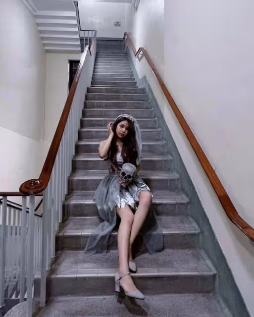 TVB純情女星演視帝女兒直呼緊張,被指豬膽鼻變尖長,稱最不滿粗腿