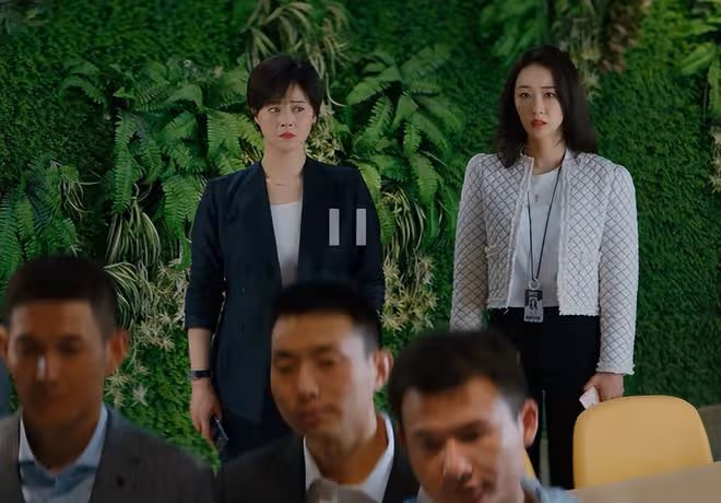 收視第一!央視又證明了自己眼光,女一號一出場就牢牢抓住我眼球