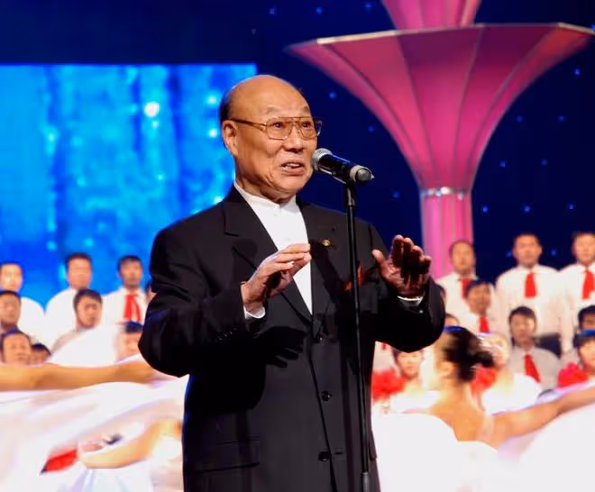 劉秉義90大壽,楊洪基等國寶級歌手齊聚為其慶祝,年齡大但嗓子好