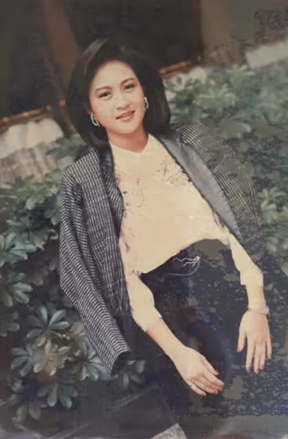 崔佩儀翻出「30年前相簿」! 20歲無濾鏡嫩照曝光:時間過好快