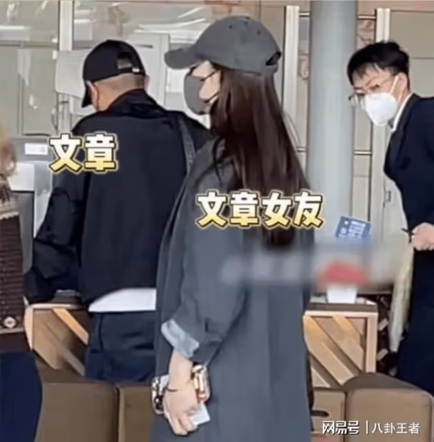 文章攜女友回酒店過夜!顏值酷似姚笛勝過馬伊琍,打包剩菜被盛讚