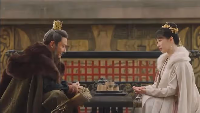 《長相思2》看完原著才懂，幾個皇帝全都對小夭逃婚如此縱容