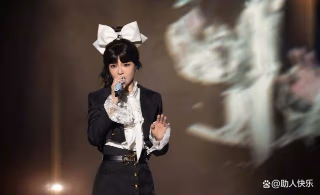 看了張韶涵的演唱會，才明白美跟裸露不是等號！真不愧是百變女王
