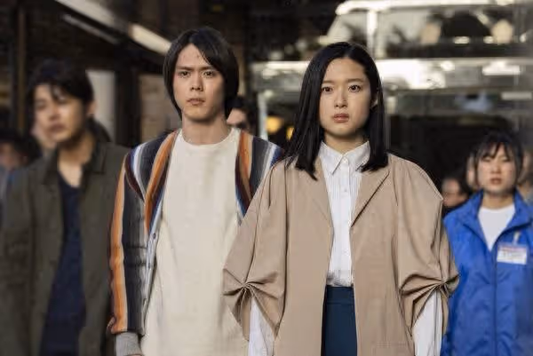 Disney+驚悚劇《七夕之國》真的開腦洞!山田孝之隔空開殺震撼現身