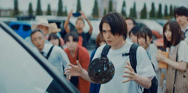 Disney+驚悚劇《七夕之國》真的開腦洞!山田孝之隔空開殺震撼現身