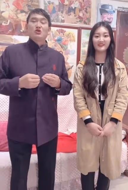 兒媳婦回城裡,大衣哥大衣嫂輕鬆了,夫妻做飯也變得簡單很多