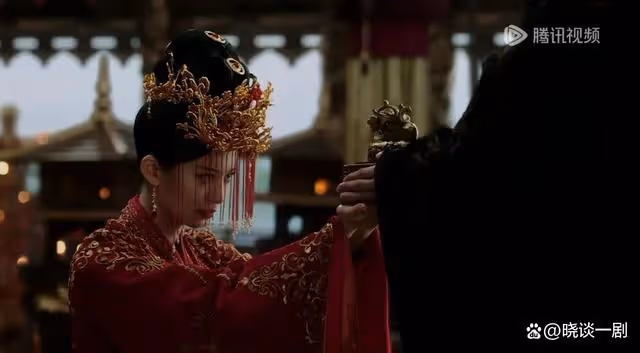 《長相思2》馨悅永遠不知,新婚夜獨守空房,是瑲玹給她最大仁慈