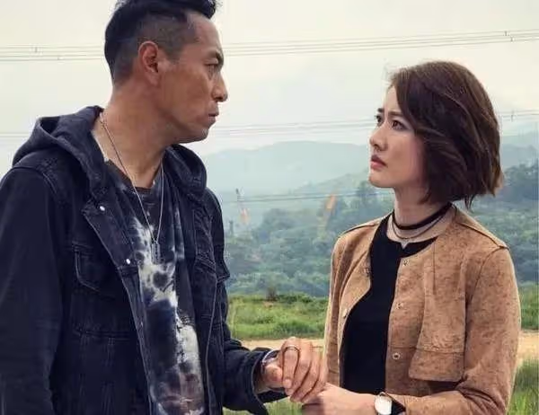 TVB女星熬到做女一號宣布離巢,身形變圓潤被贊更美了,曾傳與視帝不和