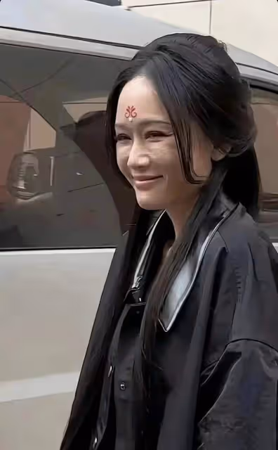 48歲林心如和45歲陳喬恩,自然老去的人果然更耐看