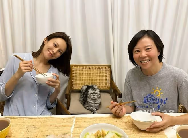 90後TVB花旦回母校幼兒園超受歡迎!與男友同居多年,仍無意結婚