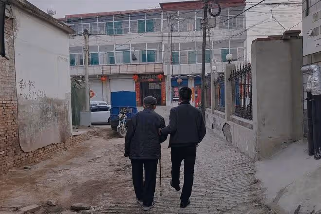 為什麼不建議城裡人回農村建房?聽聽過來人的經歷,你就明白了