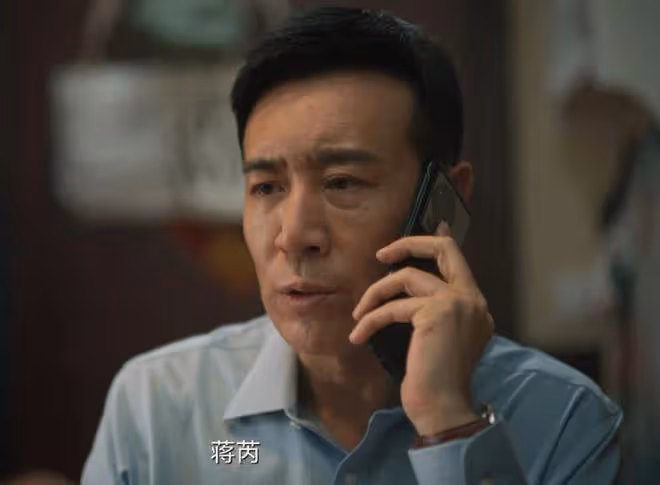 《赤熱》來襲,本是衝著黃曉明去的,我卻被身高168的女三驚艷了