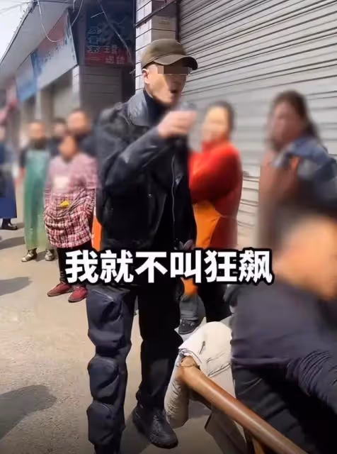 富婆喬姐再曝「狂飆兄弟」新料,稱自己已無法生育,淚灑直播間