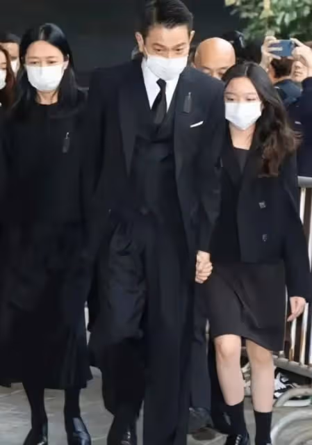 劉德華12歲獨生女露面,大眼睛像媽媽,或能繼承數億身家