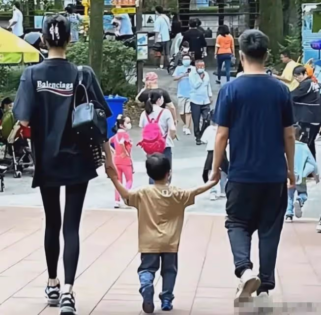 何猷君2歲女兒身高近1米,奚夢瑤改善四房身材基因很成功