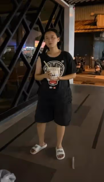 林靖恩偷外賣畫面曝光,親生父母與她和解,帶著她戒菸戒酒