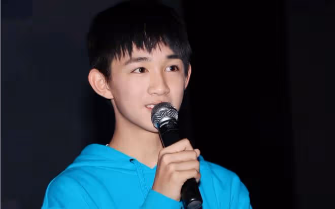 榮梓杉高考後獲北電錄取,演藝才華受認可,未來星途可期