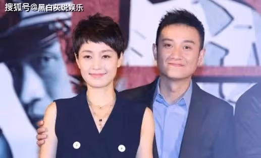 文章與女友酒店共度三天，女方靠在他肩膀，被調侃像父女戀