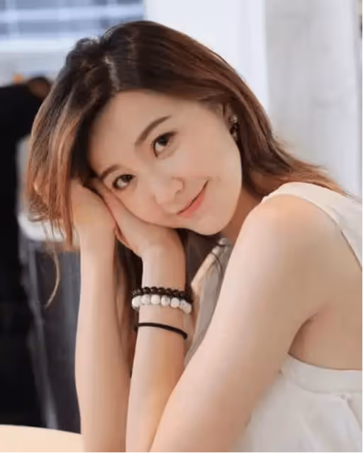 吳若希懷疑老公出軌，報復稱要載TVB小鮮肉上班，被指潑婦罵街，怒懟網友