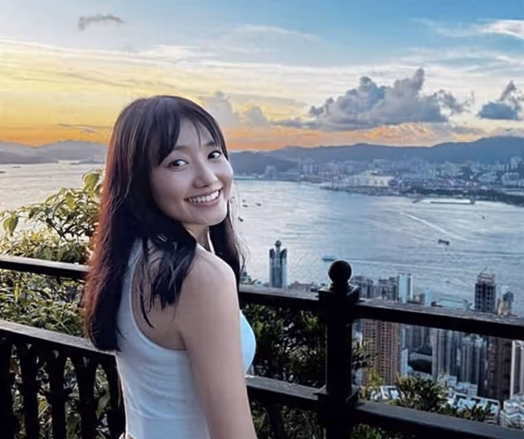又走一個!TVB靚女小花突然宣布離巢,入行10年不受高層力捧