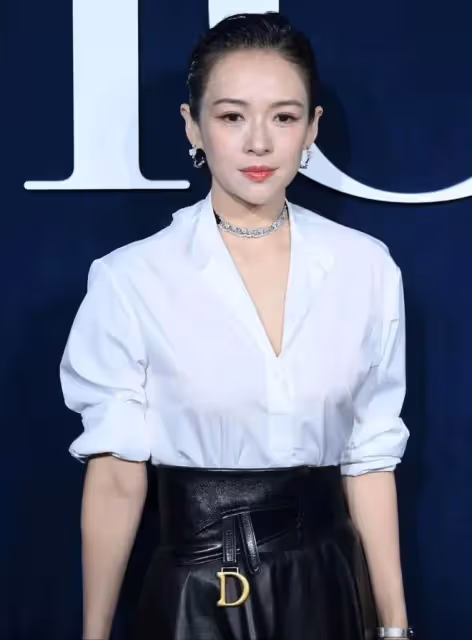 看了45歲章子怡和38歲童瑤的近照,才明白骨相美和皮相美差別