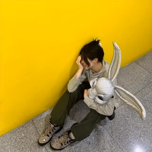 擁有原地出道美貌,替NewJeans惠仁上台,讓人瘋狂的兔子舞者是她