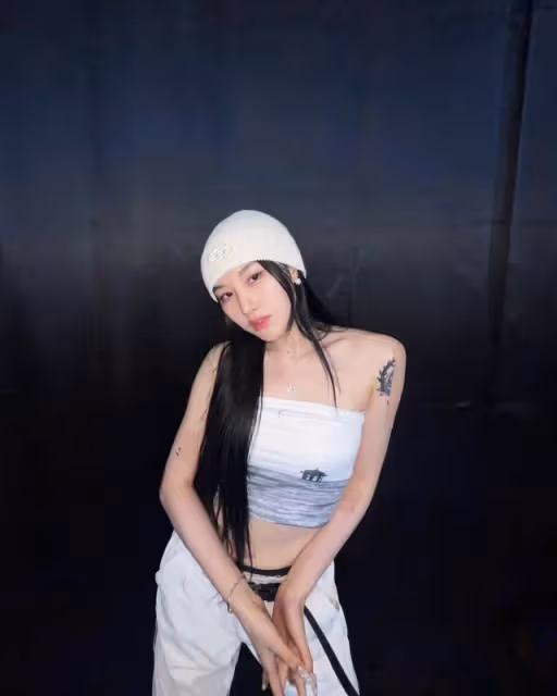 擁有原地出道美貌,替NewJeans惠仁上台,讓人瘋狂的兔子舞者是她