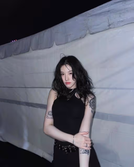 擁有原地出道美貌,替NewJeans惠仁上台,讓人瘋狂的兔子舞者是她