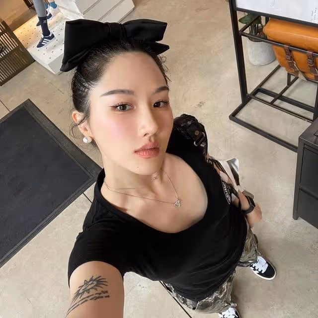 擁有原地出道美貌,替NewJeans惠仁上台,讓人瘋狂的兔子舞者是她