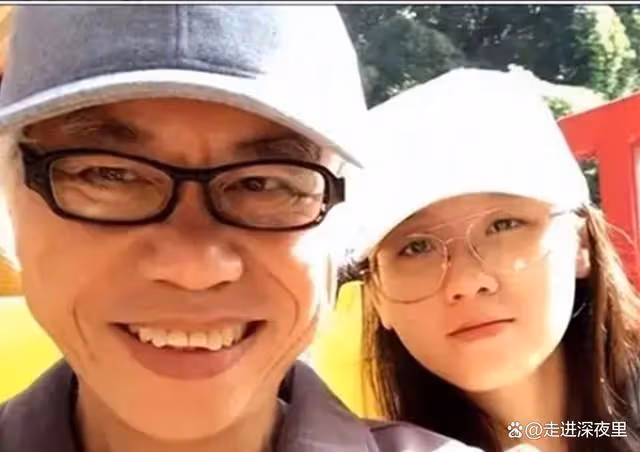 「爺孫戀」林靖恩偷外賣被抓!疑精神出問題,狼吞虎咽邊吃邊笑