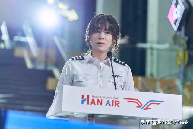 曹政奭男扮女裝秀長腿,穿碎花裙美過女明星!