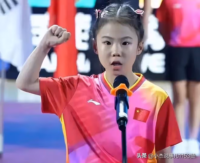 青出於藍!中國隊大獲全勝,王楠女兒笑笑奪冠,大魔王親自頒獎!