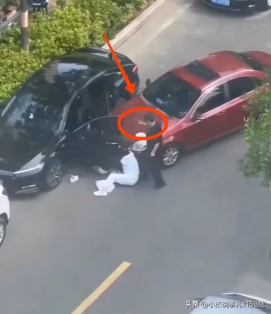 東營男子手持斧頭砍殺祖孫3人後續:因感情糾紛行兇,已畏罪自殺