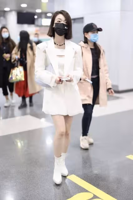這個短髮太適合吳謹言，不僅美出新高度，還撕掉了模仿baby的標籤