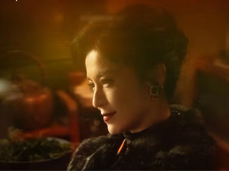 48歲林熙蕾《繁花》凍齡美顏存在感強烈　「林太」氣場憾動黃河路