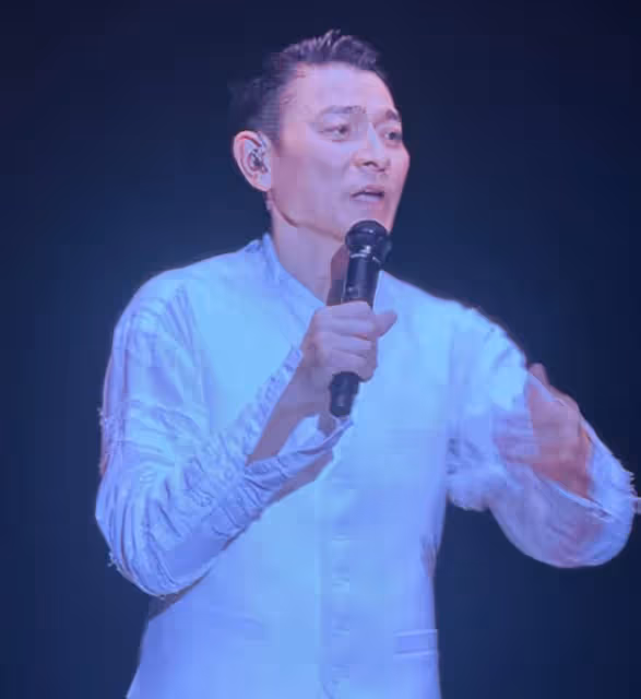 同樣是60歲,「佛系」的梁朝偉和「拚命」的劉德華,區別出來了
