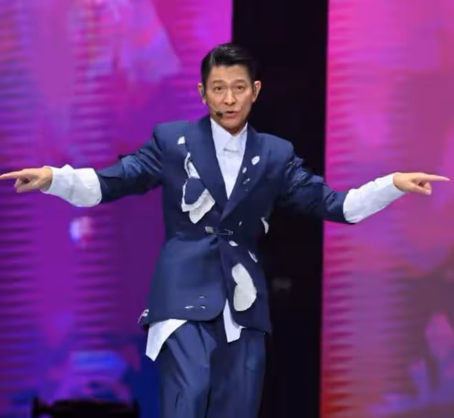 同樣是60歲，「佛系」的梁朝偉和「拚命」的劉德華，區別出來了
