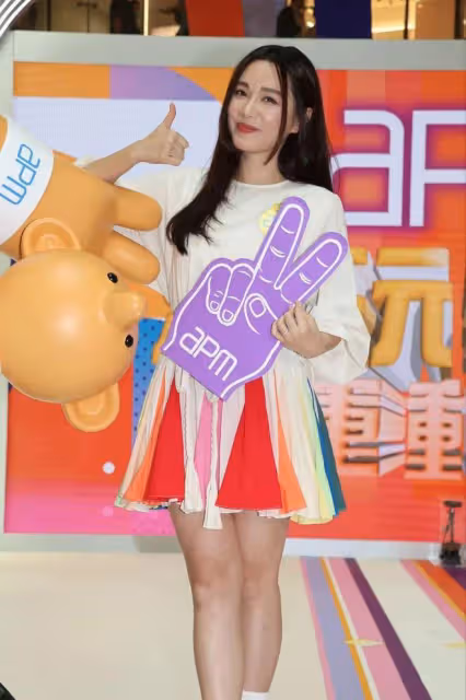 37歲TVB花旦自嘲年紀大!不擔心與大13歲老公難生寶寶:就算沒也開心