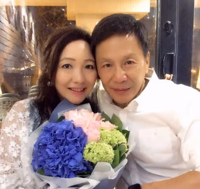一路走好!TVB男星愛妻骨癌病逝!62歲才展開戀情,太太讓他再找個新伴侶