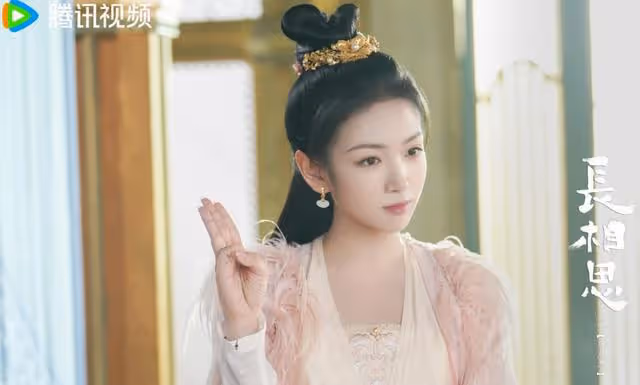 女演員演技多重要?當27歲黃燦燦跟29歲楊紫同框,逆風局也能翻盤