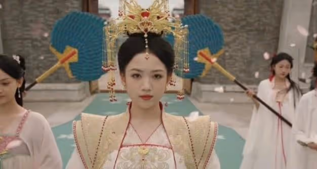 女演員演技多重要?當27歲黃燦燦跟29歲楊紫同框,逆風局也能翻盤