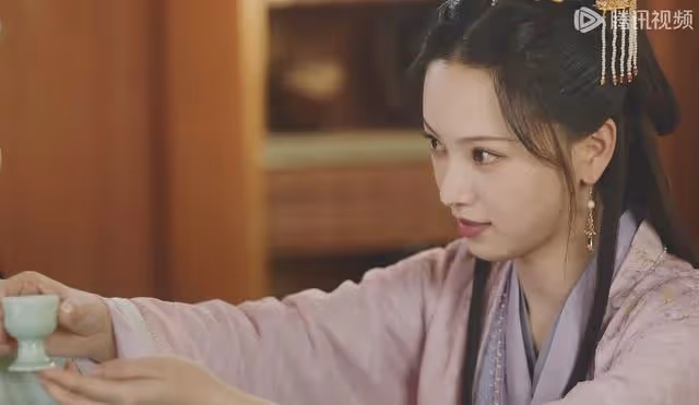 女演員演技多重要?當27歲黃燦燦跟29歲楊紫同框,逆風局也能翻盤
