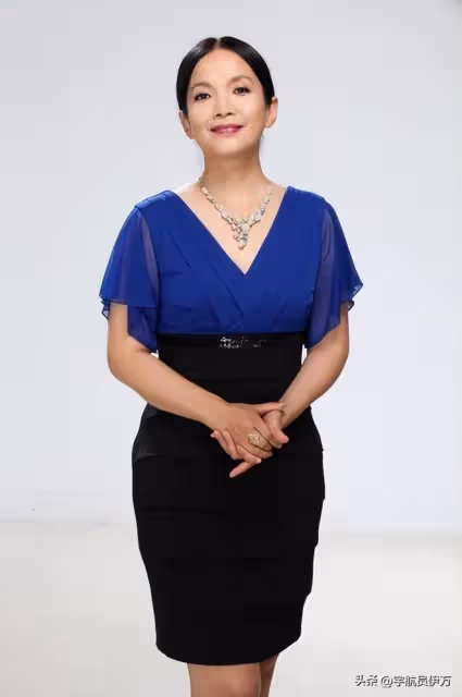 一條動態,戳穿呂麗萍移居美國的「真實處境」,走到今天不怪旁人