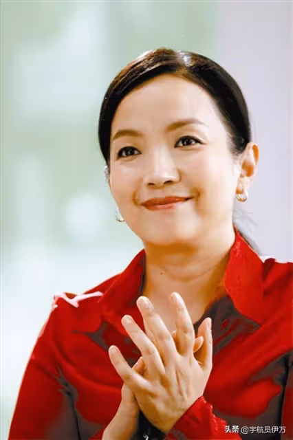 一條動態,戳穿呂麗萍移居美國的「真實處境」,走到今天不怪旁人