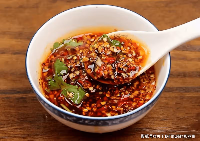 天氣越來越熱,教您在家做涼麵,做法簡單又好吃,比叫外賣還省時