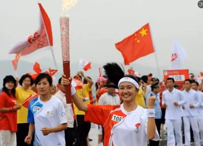 又一位TVB知名女星離巢,與內地小生是同學,曾因劇中與石修上演忘年戀而獲關注