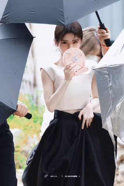 鞠婧禕GLASS出圖！性感靚麗不愧四千年一遇江南美女