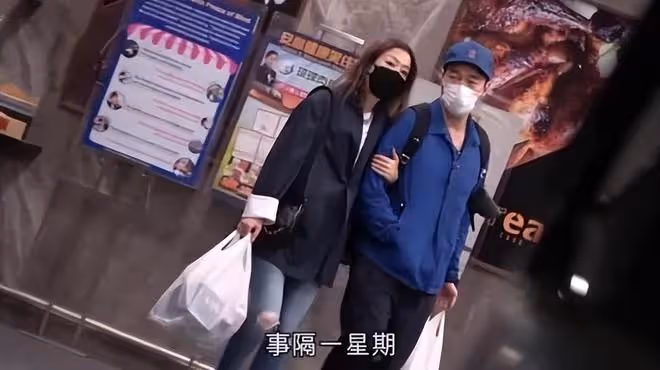鄭秀文許志安合唱世紀末煙花,許志安落淚,面色難過愧疚